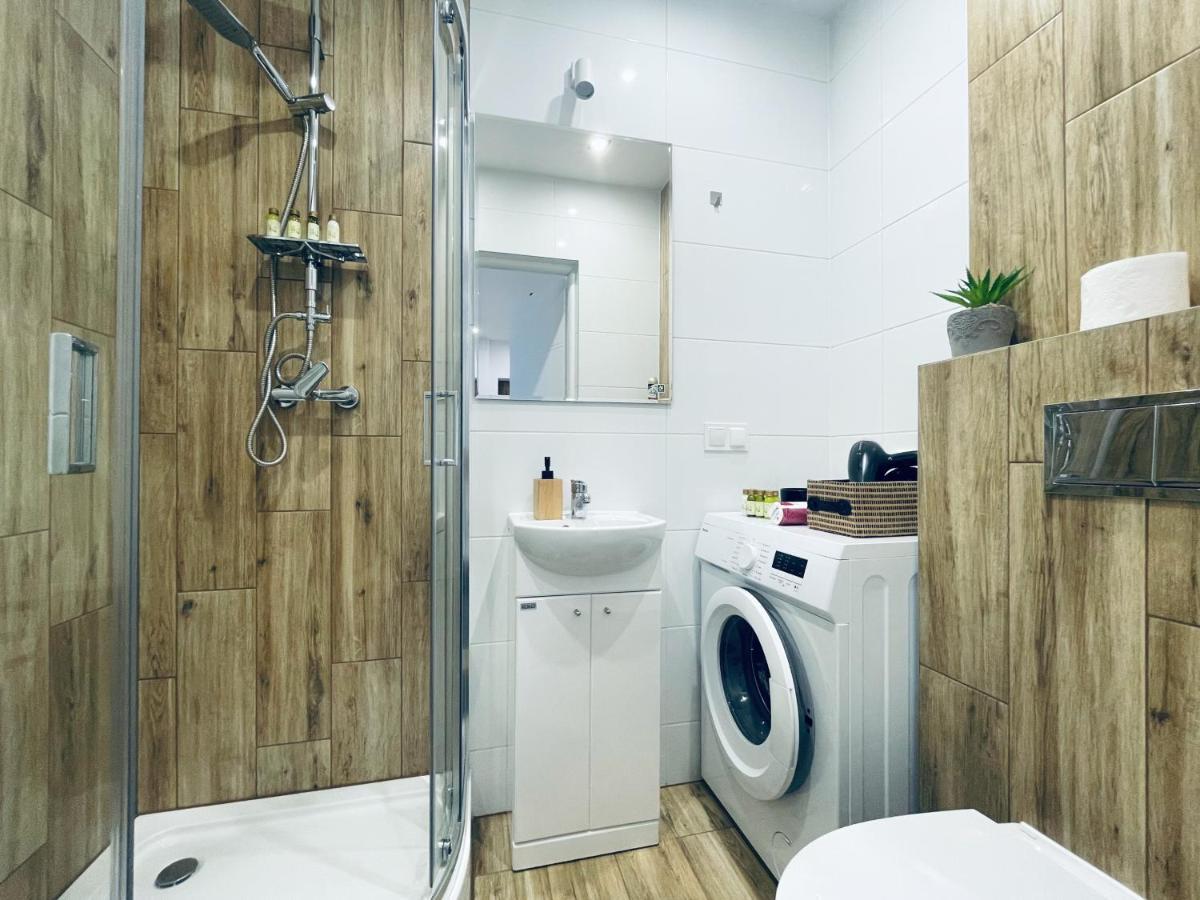 Vip Apartament Tetmajera Netflix Minibar Appartamento Mielec Esterno foto