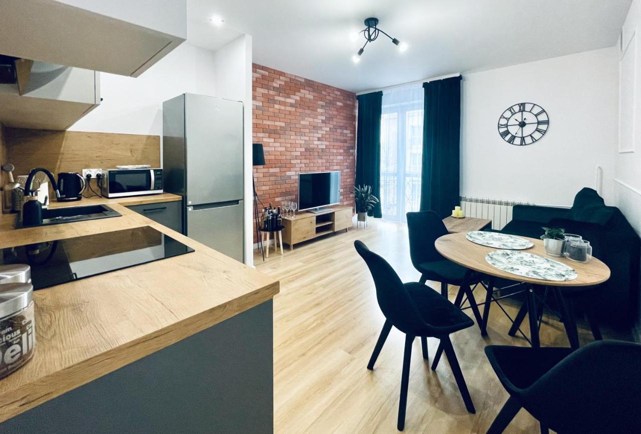 Vip Apartament Tetmajera Netflix Minibar Appartamento Mielec Esterno foto